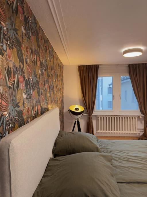 Suesse In Zuercher Altstadt 3